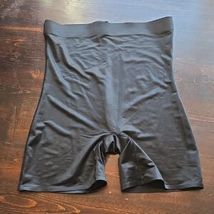 Luxury Collection Shapewear in Black